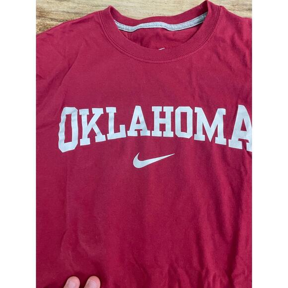 Nike Men's Red University of Oklahoma Sooners Swoosh T Shirt Size Small - Picture 5 of 8